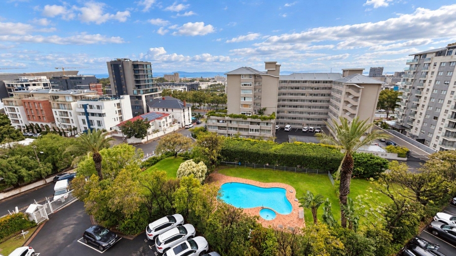 2 Bedroom Property for Sale in Green Point Western Cape